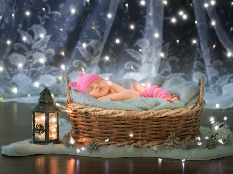 Baby sleeping and listening to lullabies